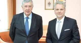 Radmanović sa Sattlerom razgovarao o prevazilaženju političke krize u BiH