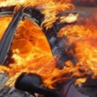 U Sarajevu izgorio džip, oštećena još dva auta