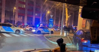 Tri policajca u Budimpešti izbodena nožem, jedan preminuo