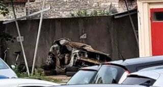Tragedija u Hrvatskoj: Nakon saobraćajne nesreće u automobilu izgorila braća od 12 i 19 godina